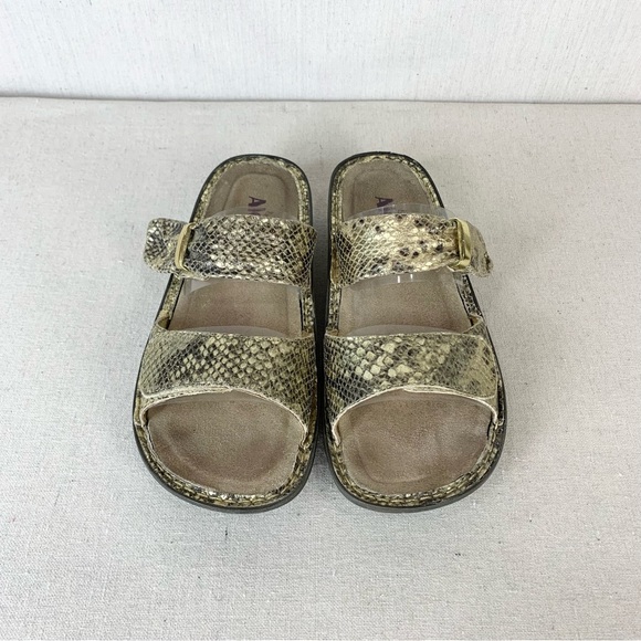 Alegria Women's Karmen Glitz Gold Faux Snakeskin Leather Sandals - Size 39/9 US - Picture 3 of 14